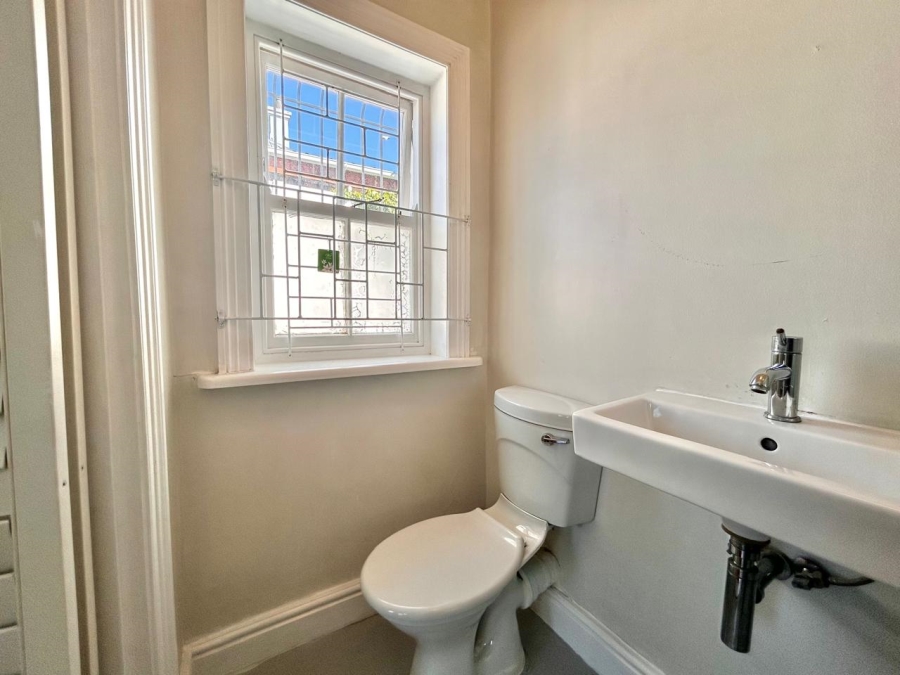 To Let 2 Bedroom Property for Rent in Wynberg Western Cape